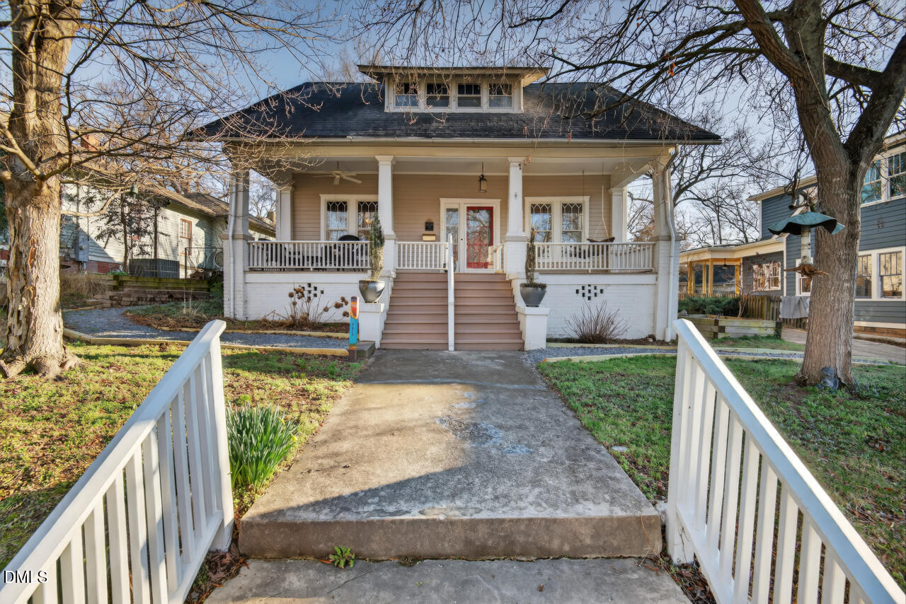 119 W Lynch Street