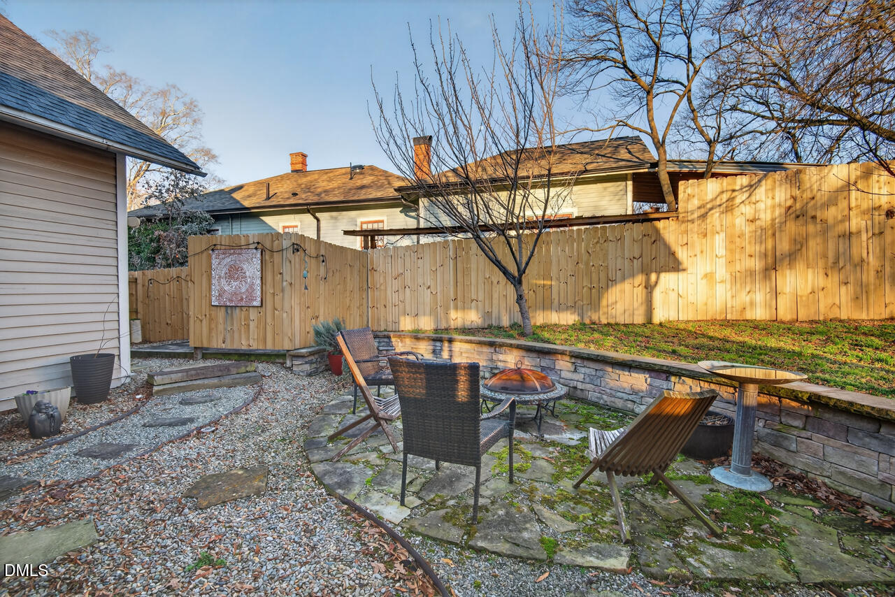 119 W Lynch Street