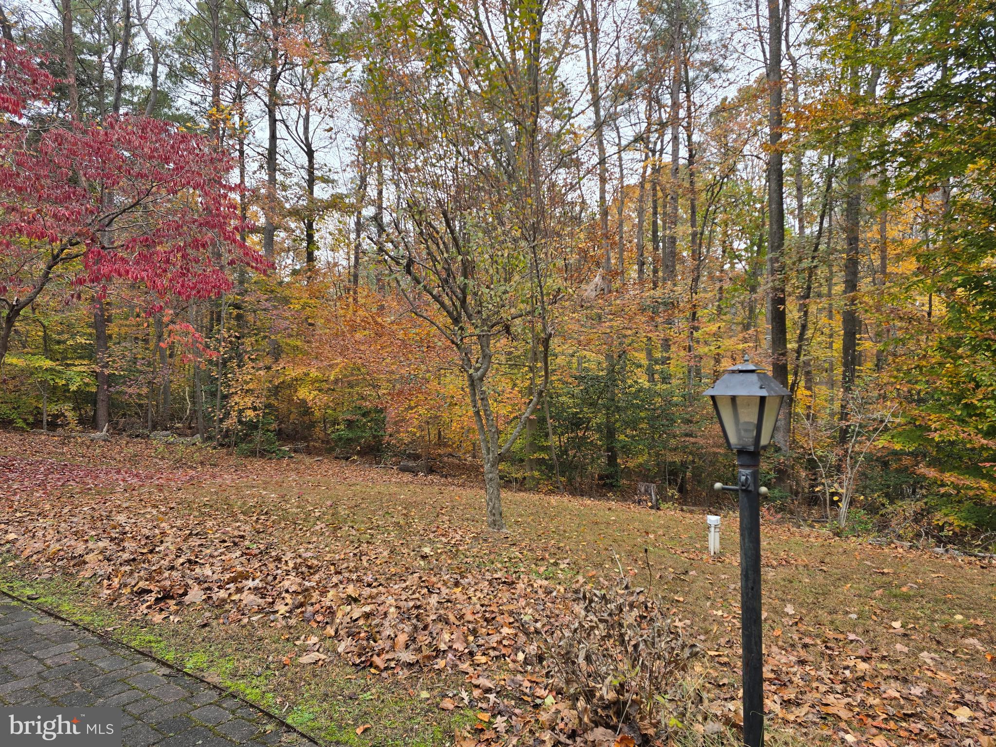 1270 HOLLYBERRY COURT