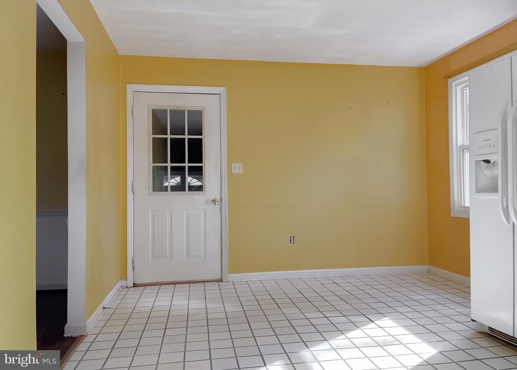 1270 HOLLYBERRY COURT