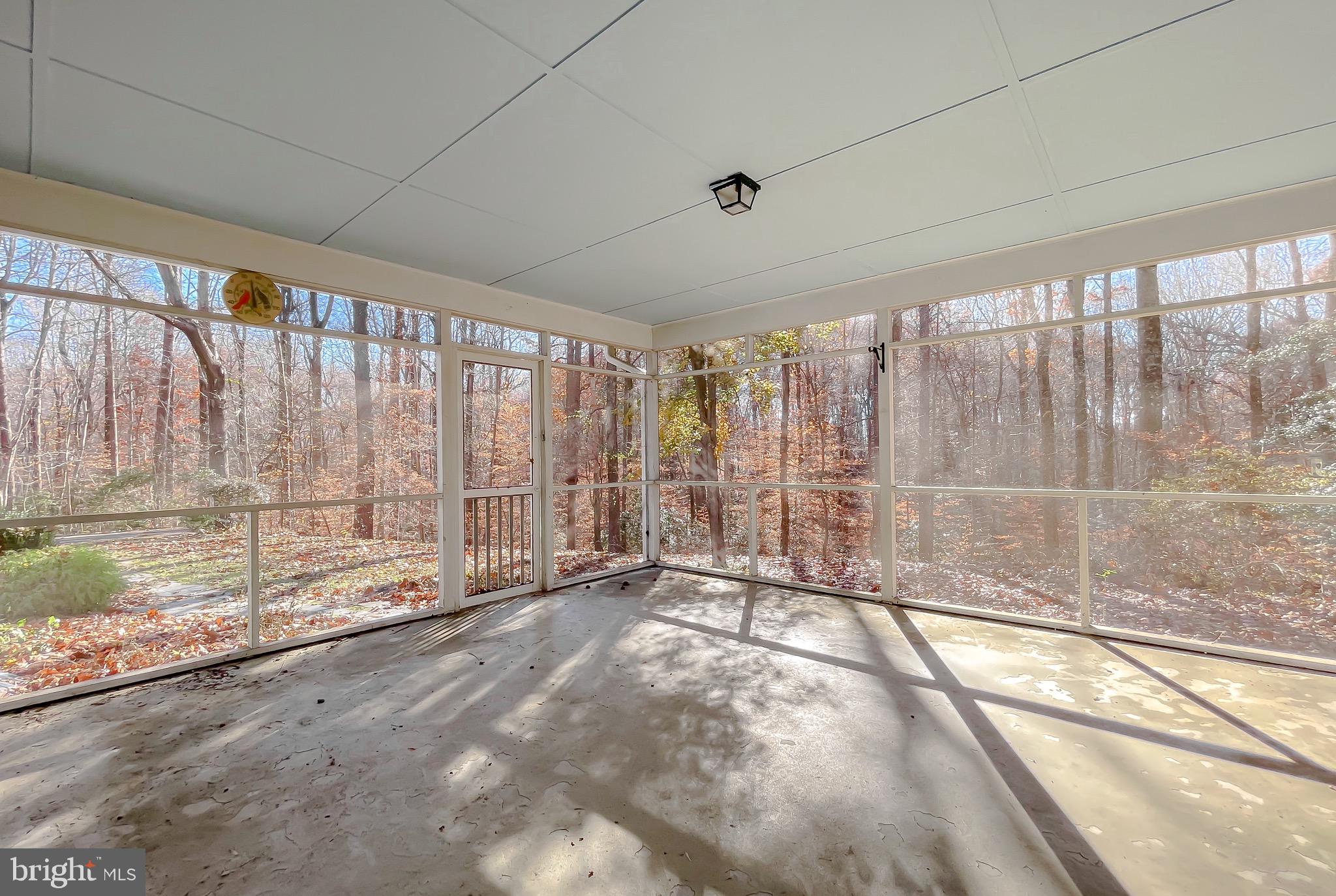 1270 HOLLYBERRY COURT