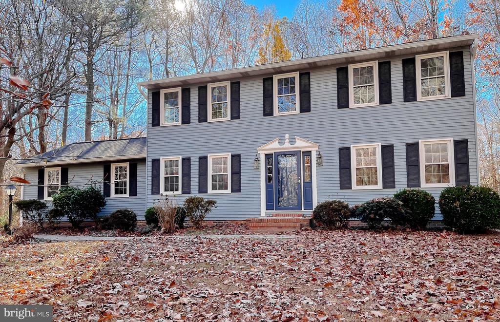 1270 HOLLYBERRY COURT