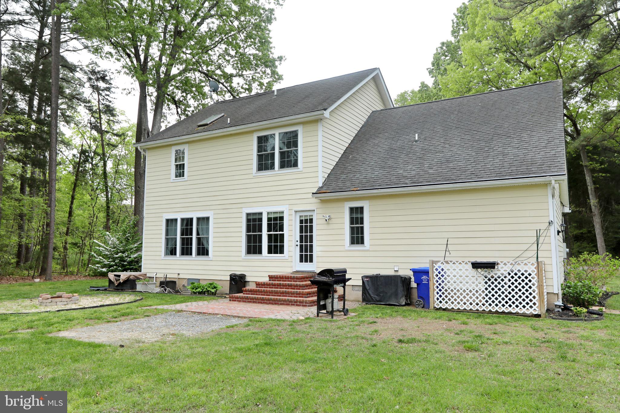 11520 HONEYSUCKLE COURT