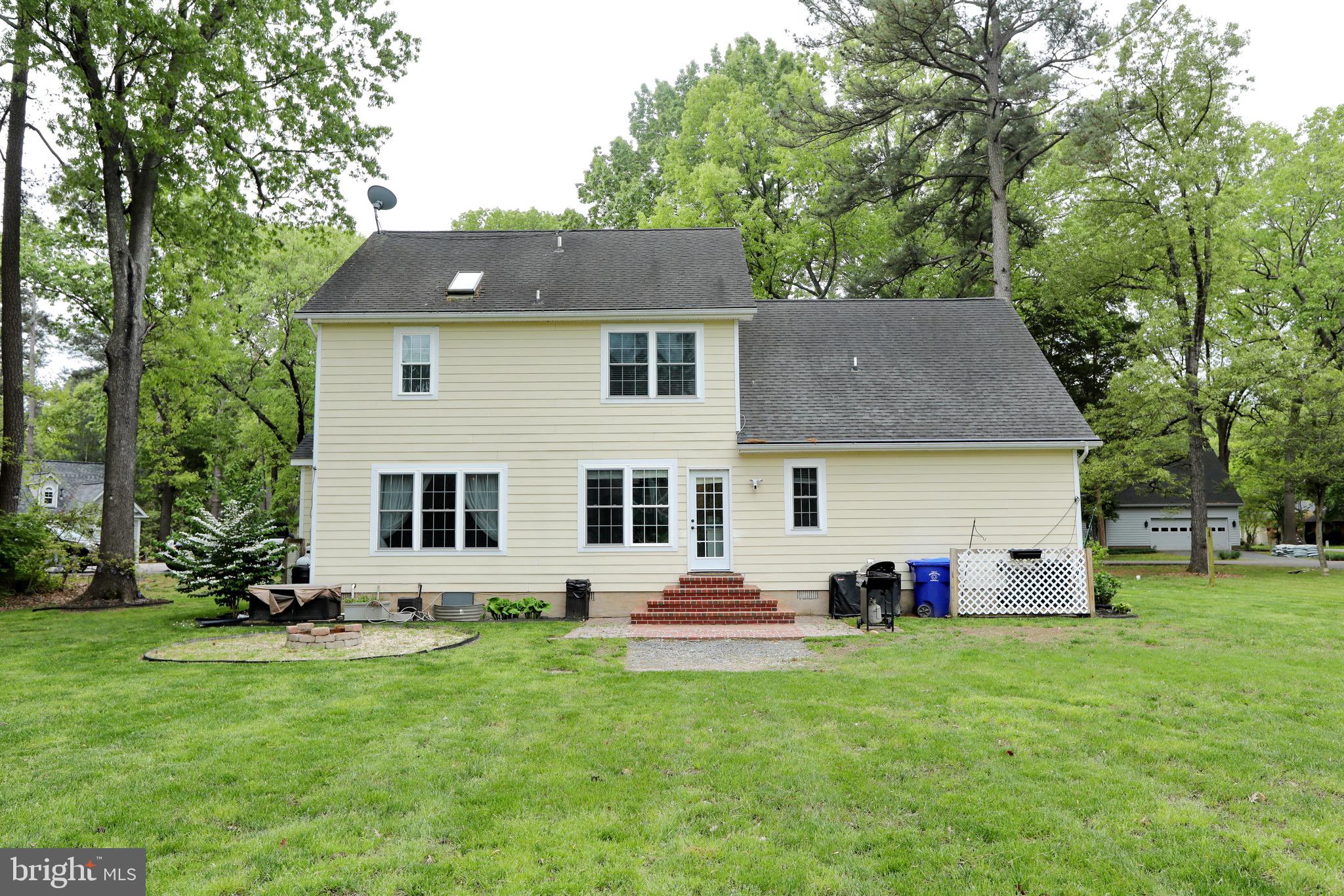 11520 HONEYSUCKLE COURT