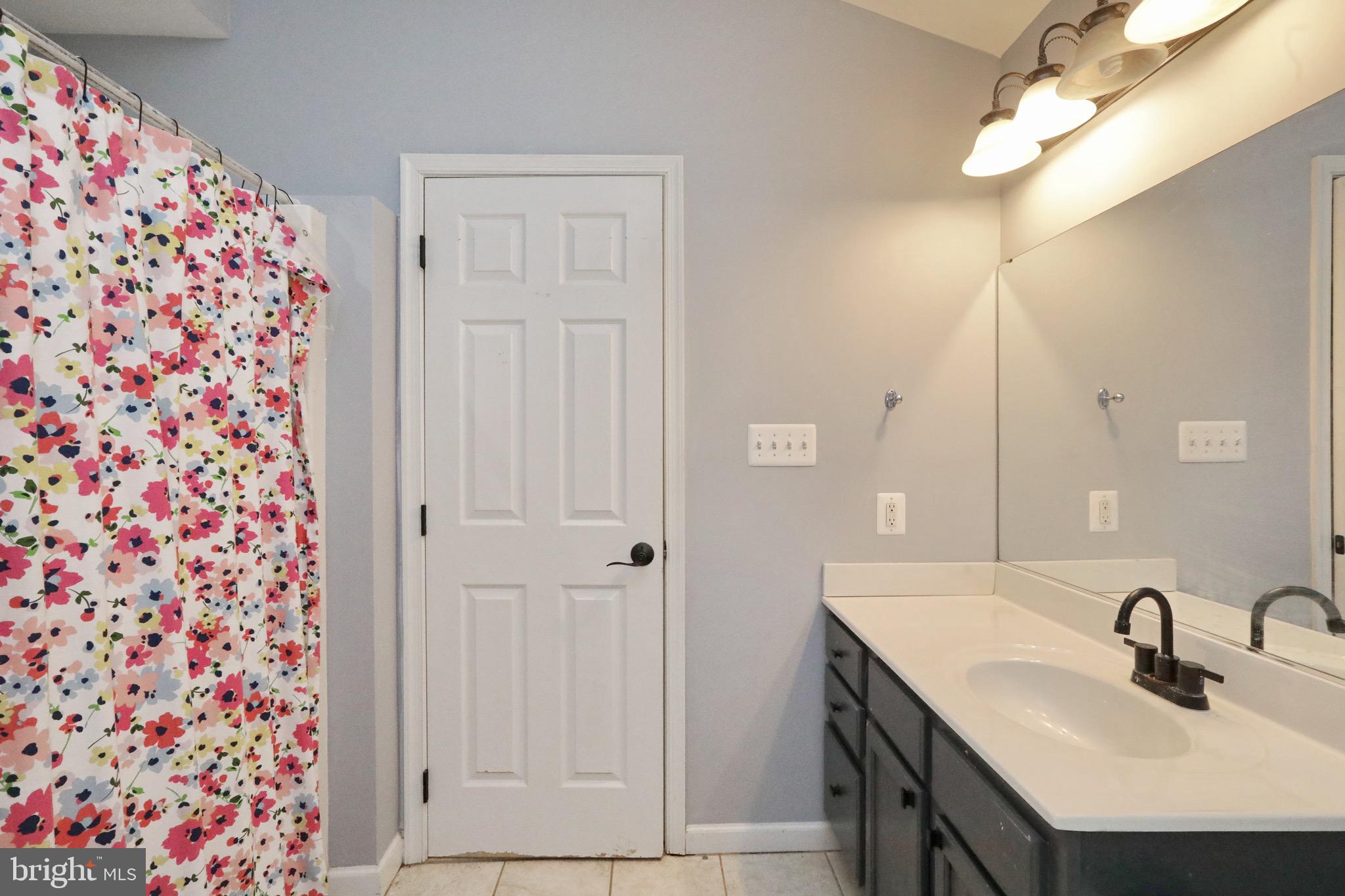 11520 HONEYSUCKLE COURT