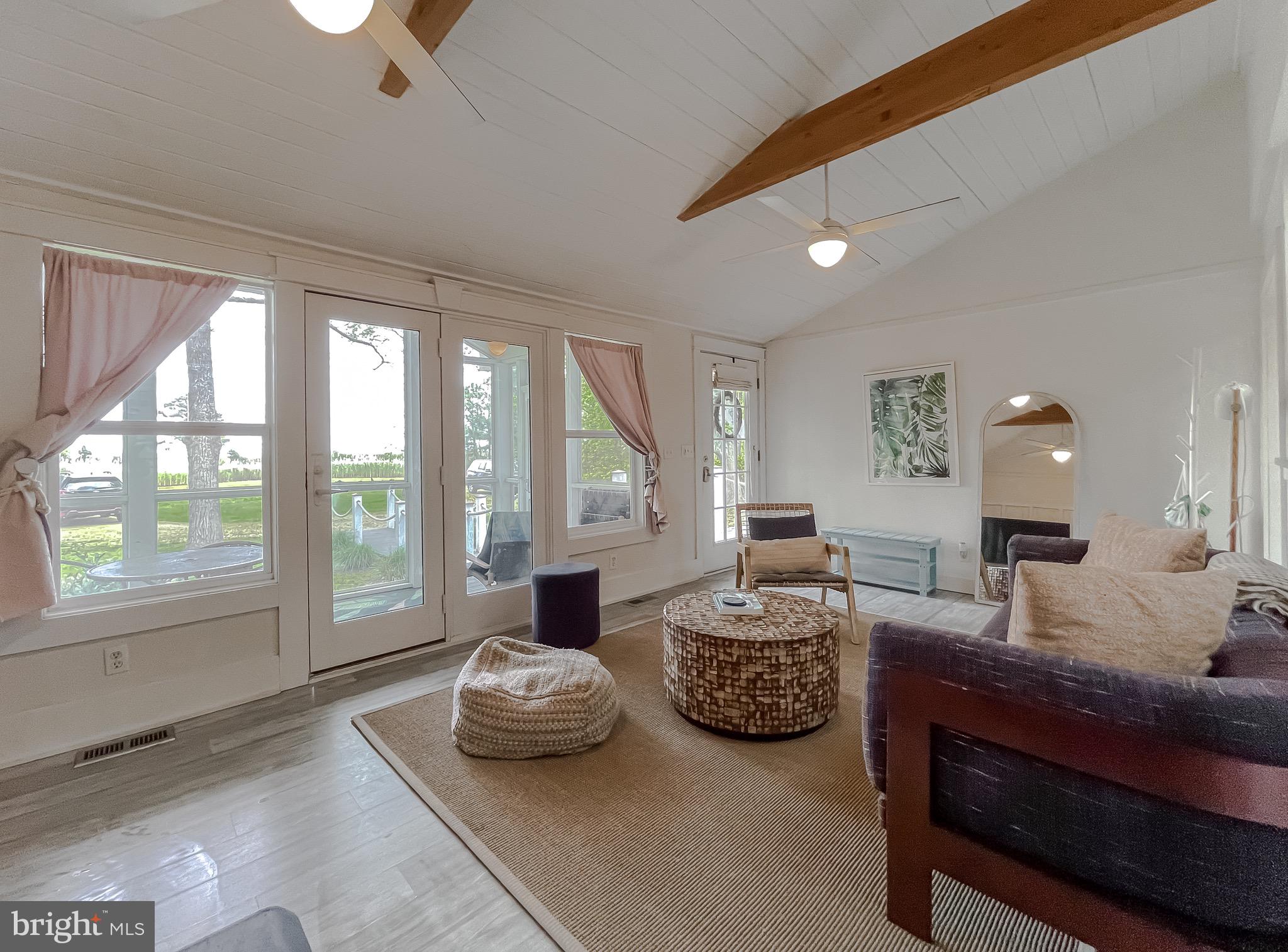 15165 LAKE DRIVE