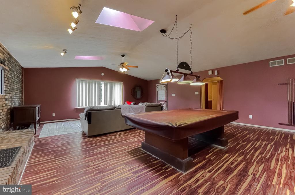 21338 LYNN DRIVE