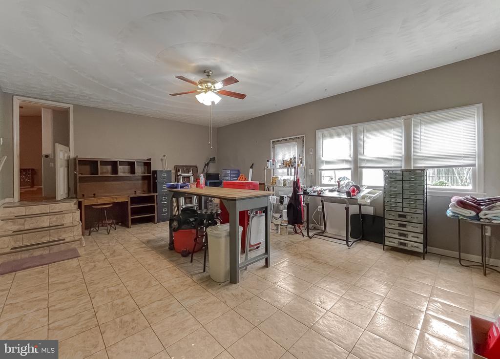 21338 LYNN DRIVE