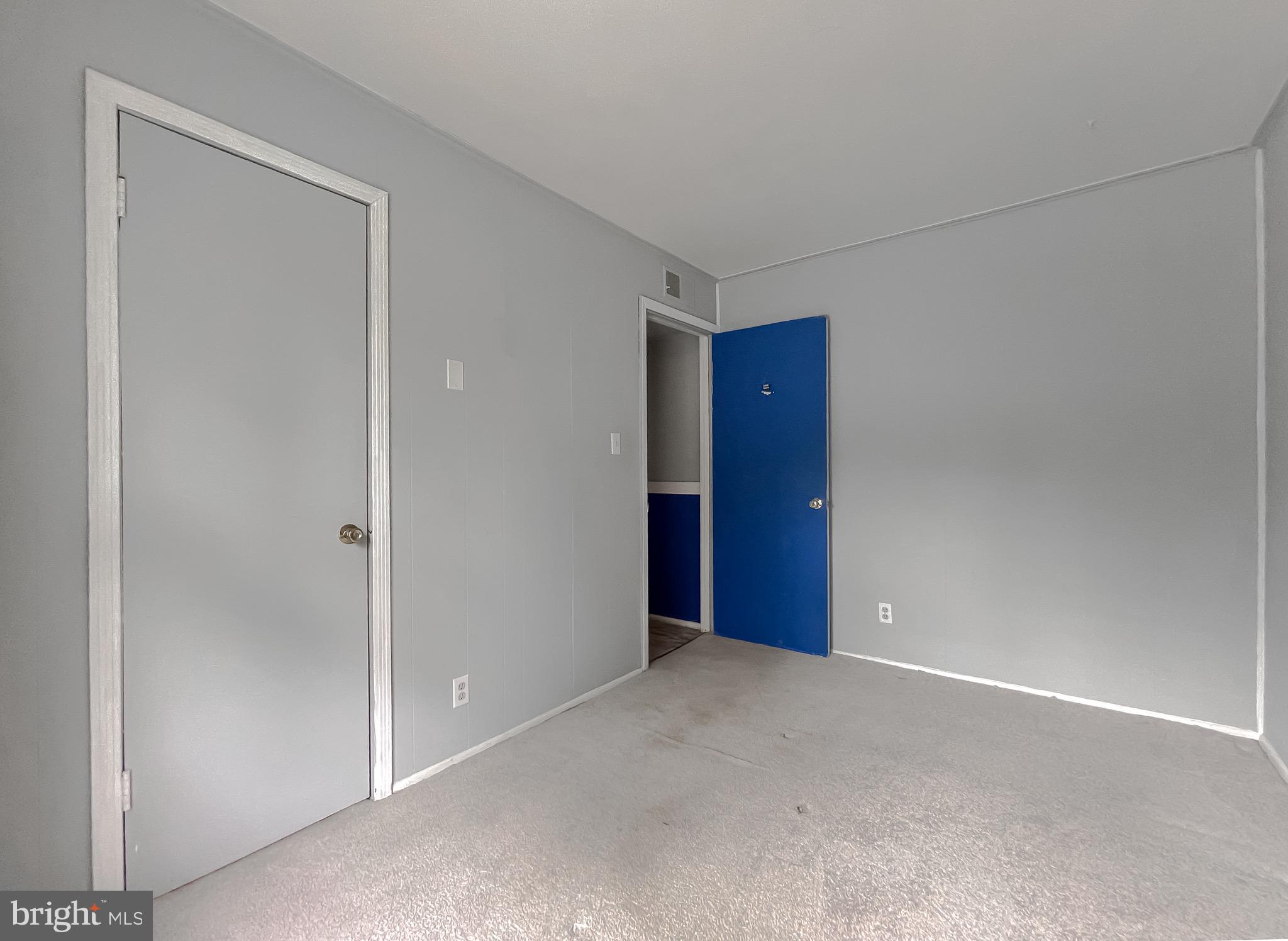 21338 LYNN DRIVE
