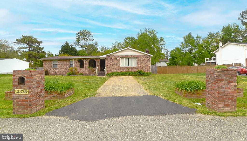 21338 LYNN DRIVE