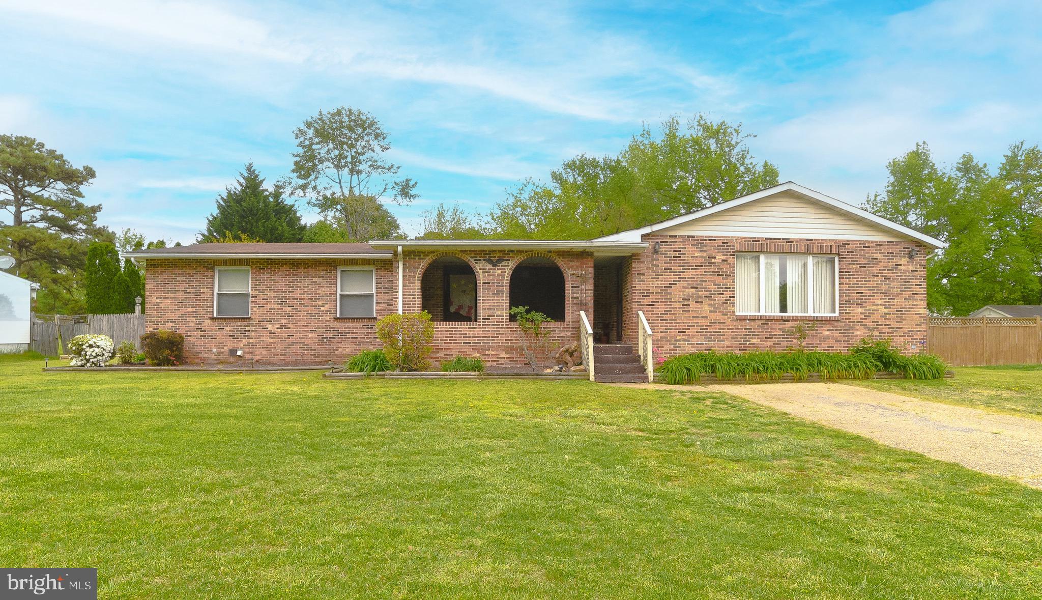 21338 LYNN DRIVE