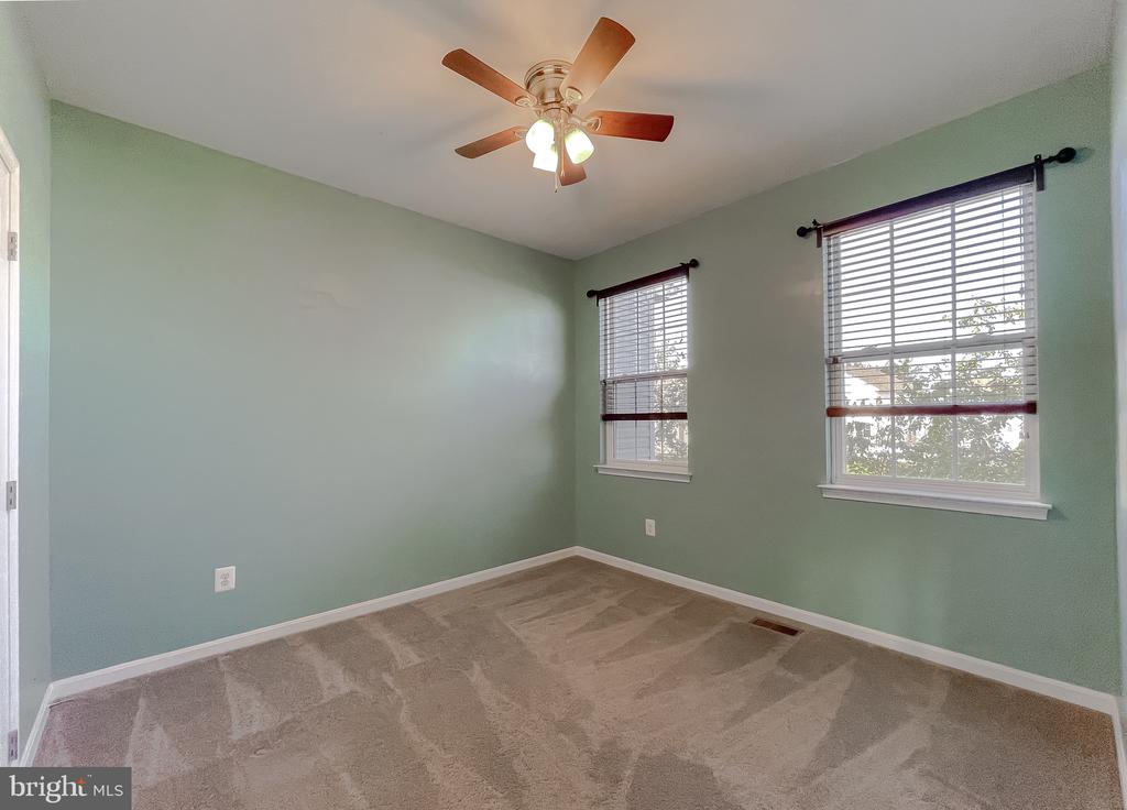 22916 SNOW LEOPARD DRIVE