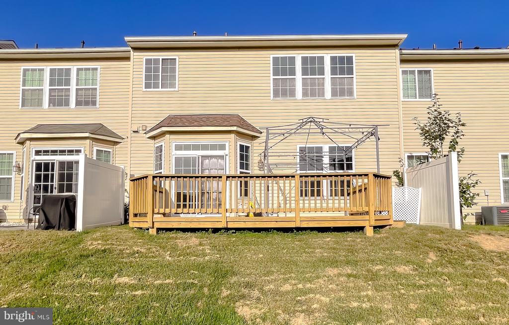 22916 SNOW LEOPARD DRIVE