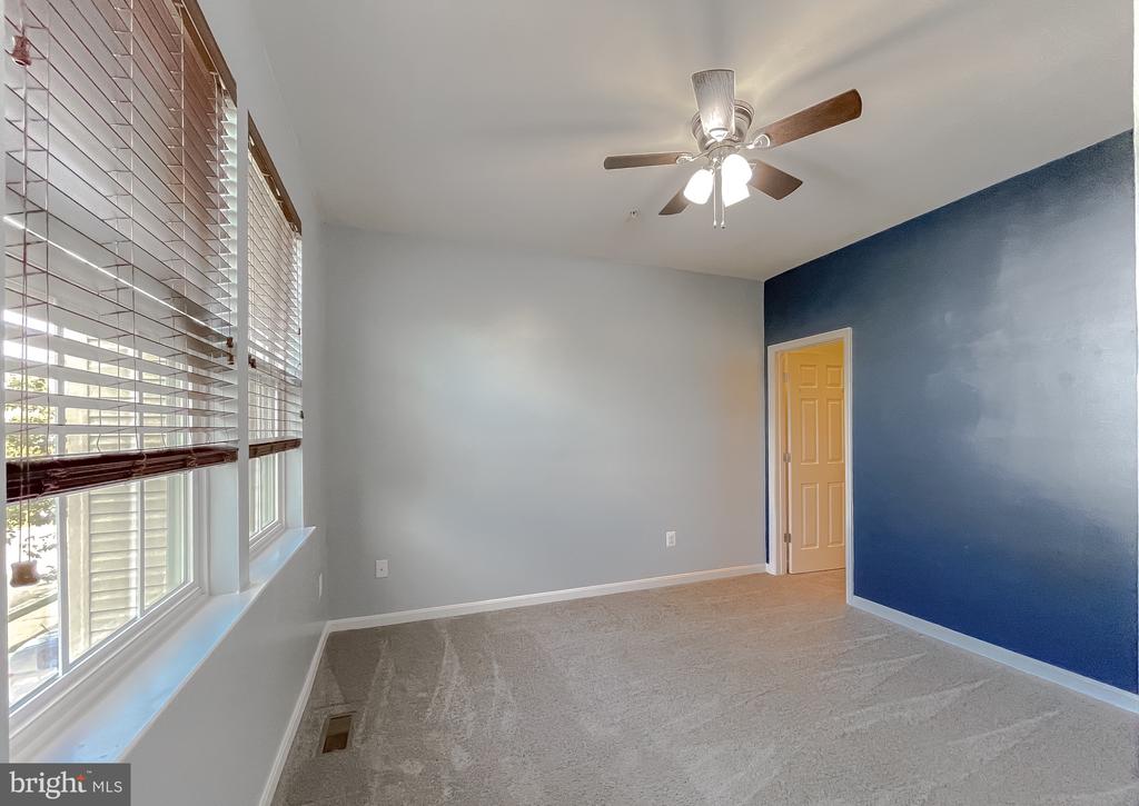 22916 SNOW LEOPARD DRIVE