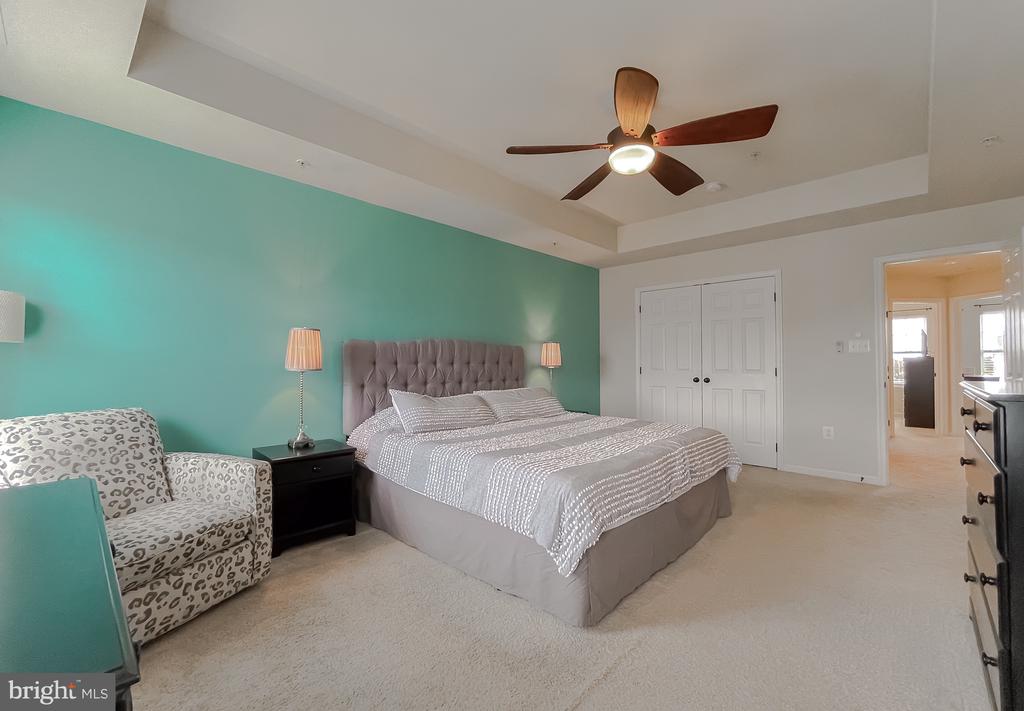 23255 LINDSAY DRIVE
