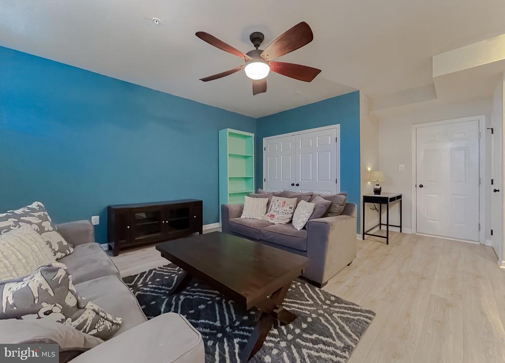 23255 LINDSAY DRIVE