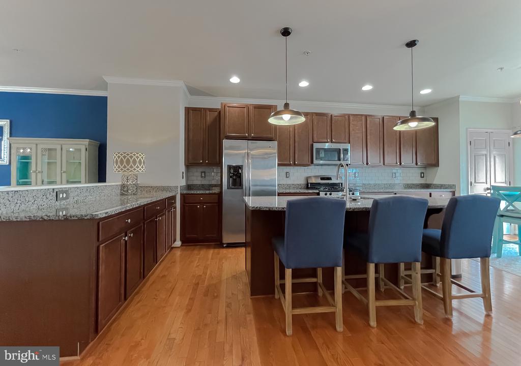 23255 LINDSAY DRIVE