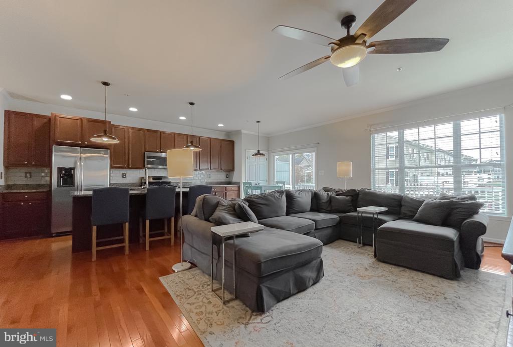 23255 LINDSAY DRIVE