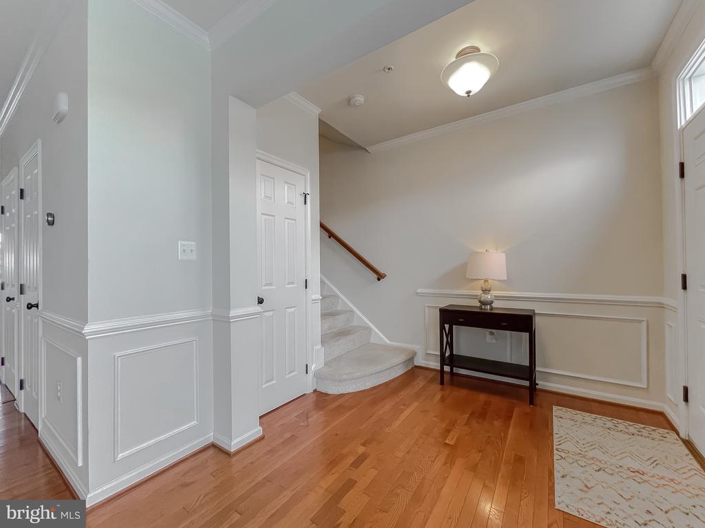 23255 LINDSAY DRIVE