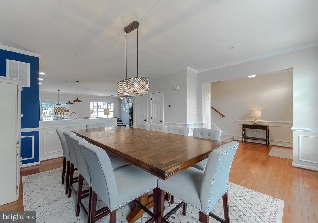 23255 LINDSAY DRIVE