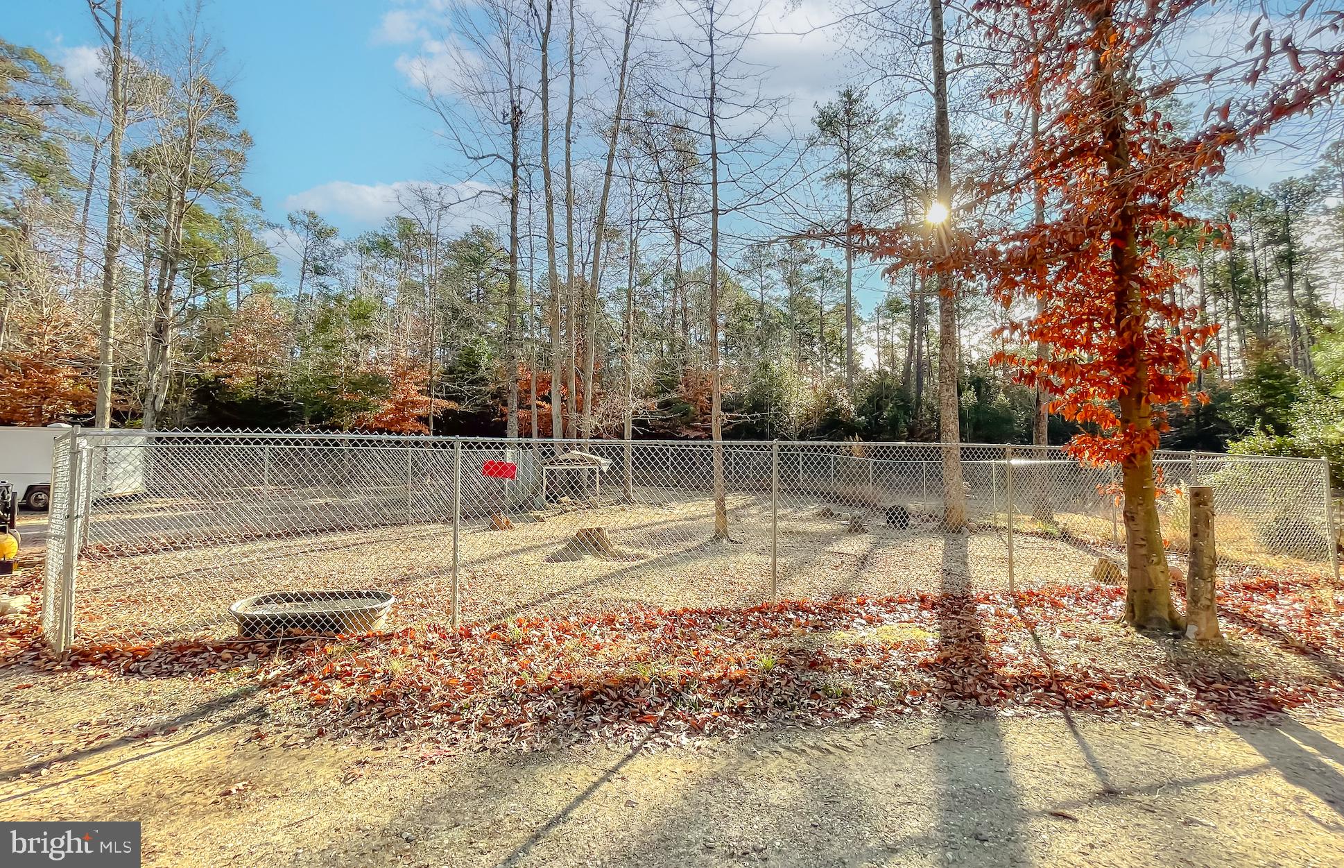 22395 HOOD LANE