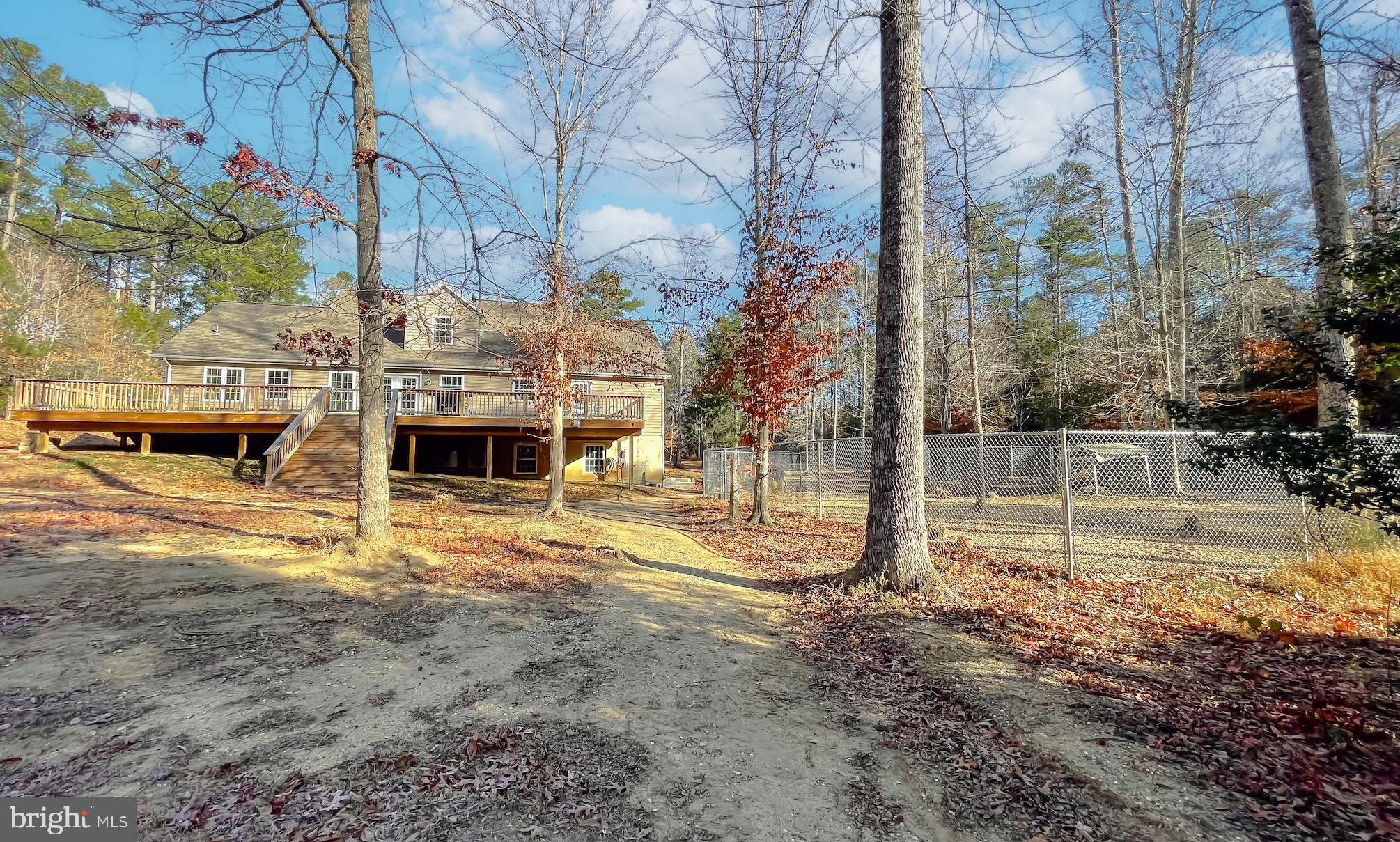 22395 HOOD LANE
