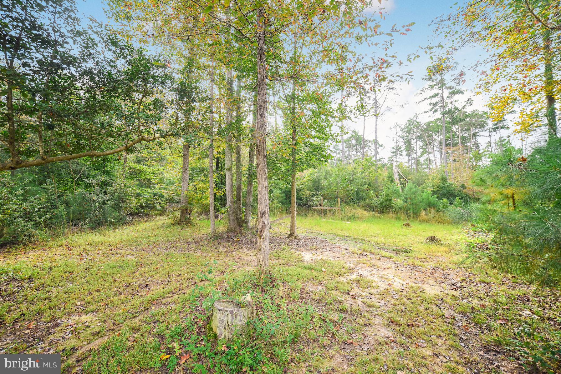 22395 HOOD LANE