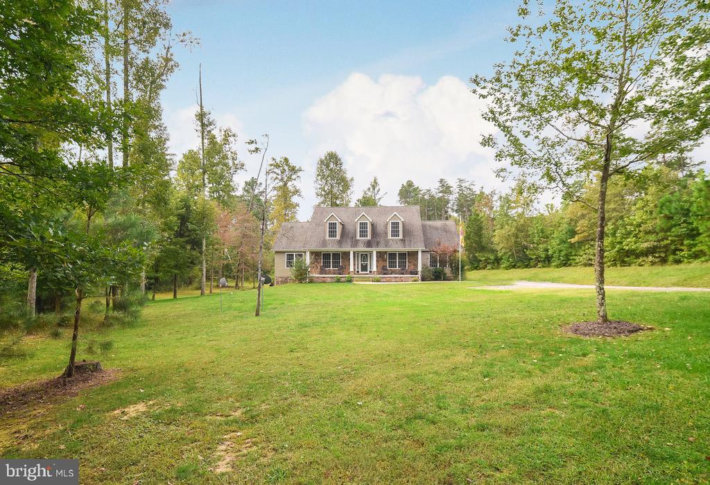 22395 HOOD LANE