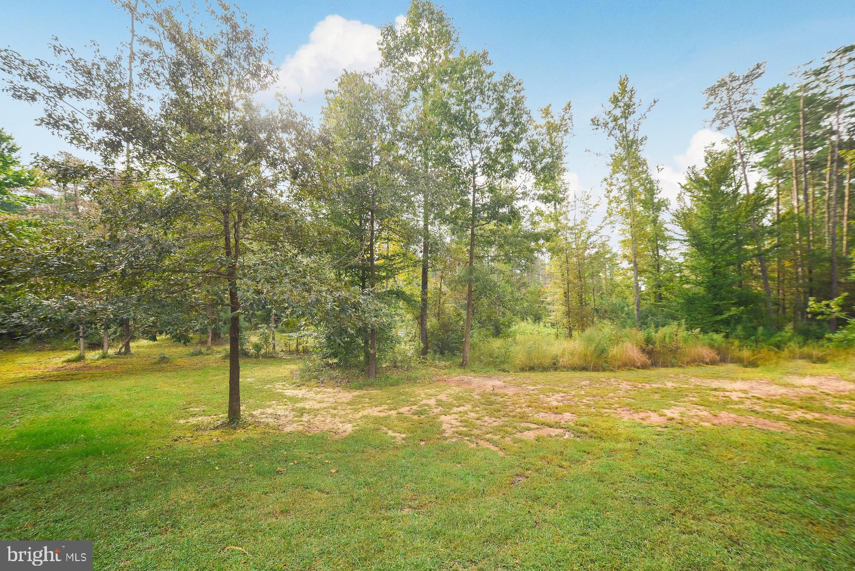 22395 HOOD LANE