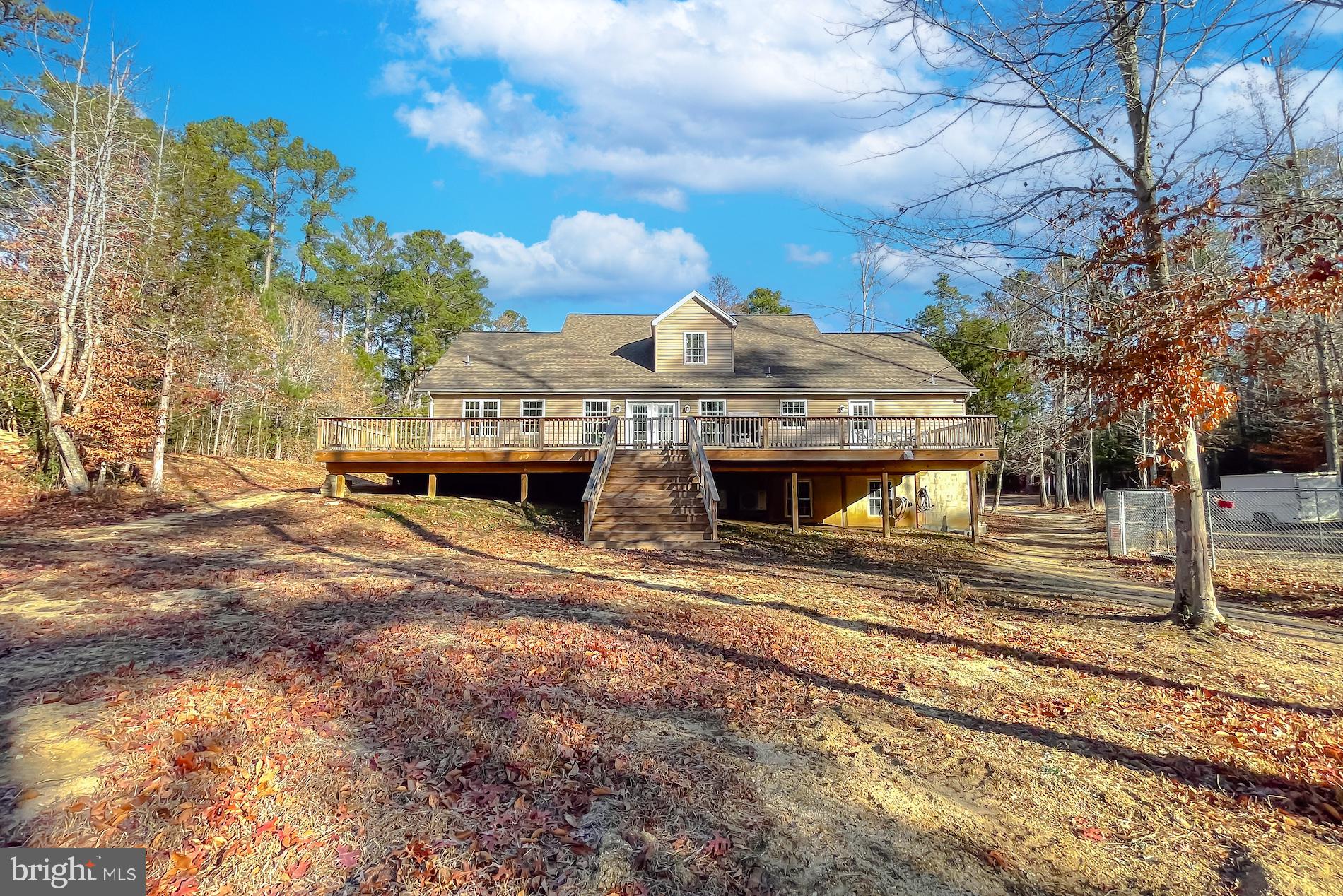 22395 HOOD LANE