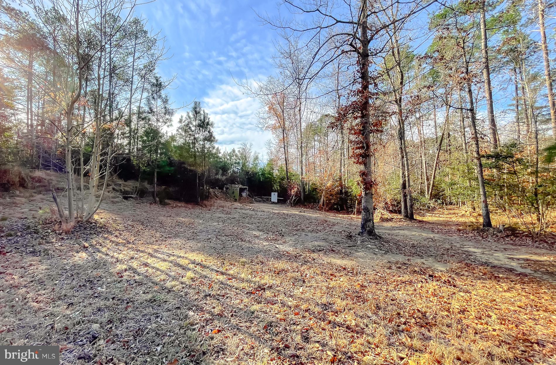 22395 HOOD LANE