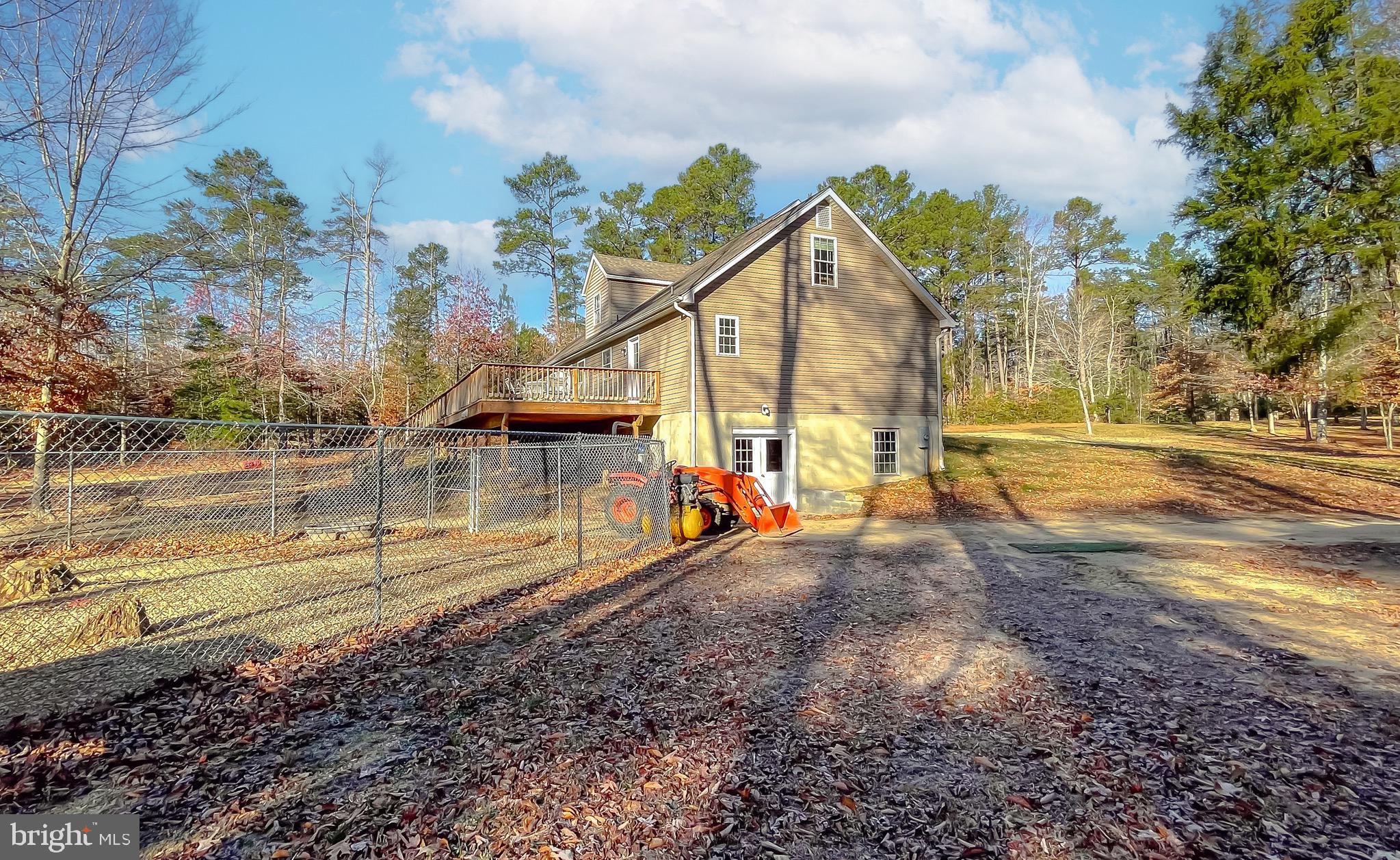 22395 HOOD LANE