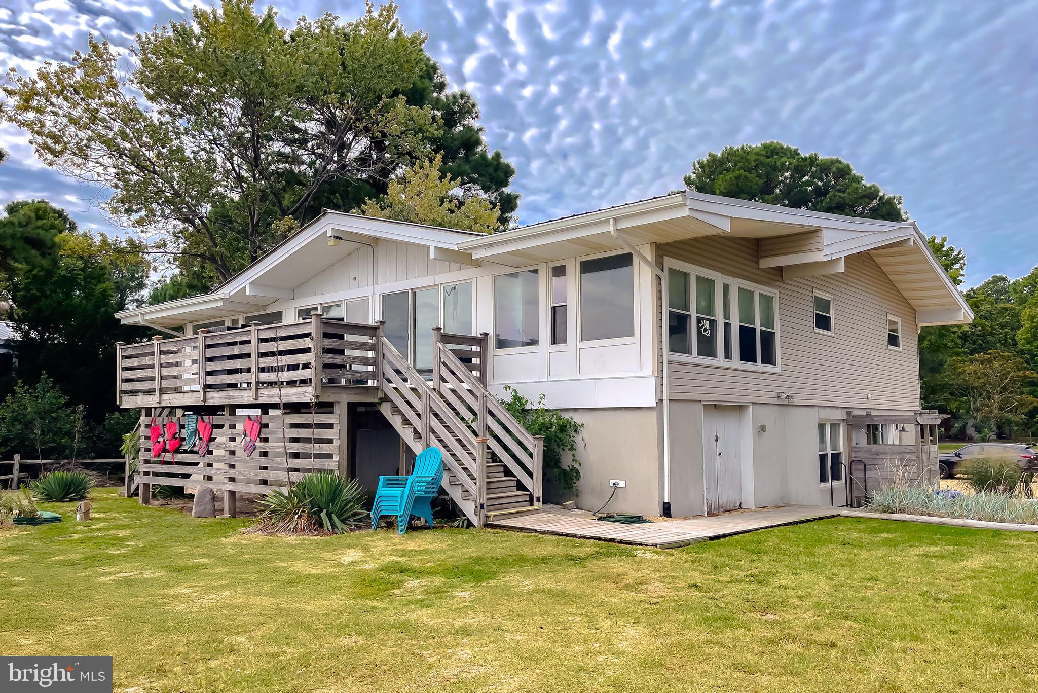 15246 LAKE DRIVE