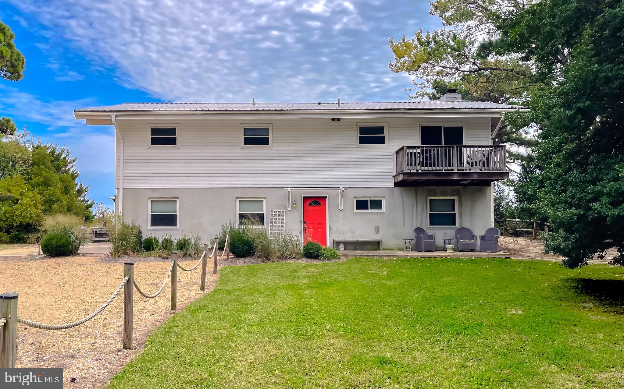 15246 LAKE DRIVE