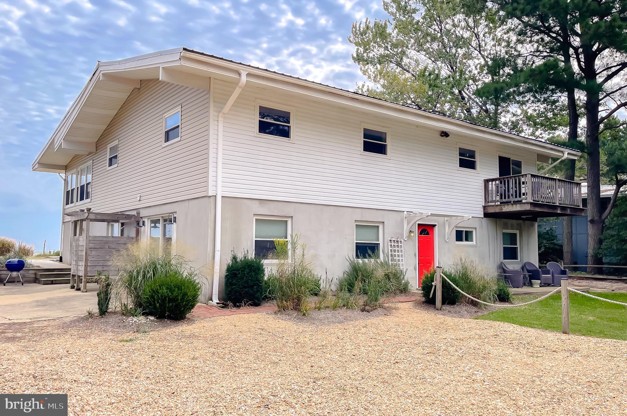 15246 LAKE DRIVE