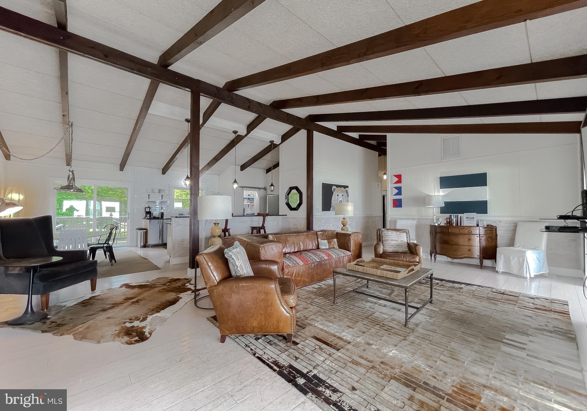 15246 LAKE DRIVE