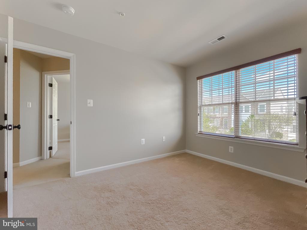 41326 MARGROVE CIRCLE