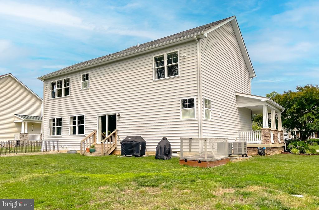 45214 WOODHAVEN DRIVE