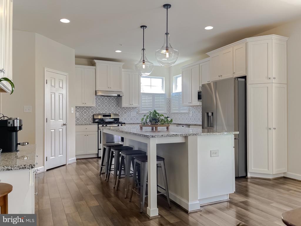 45214 WOODHAVEN DRIVE
