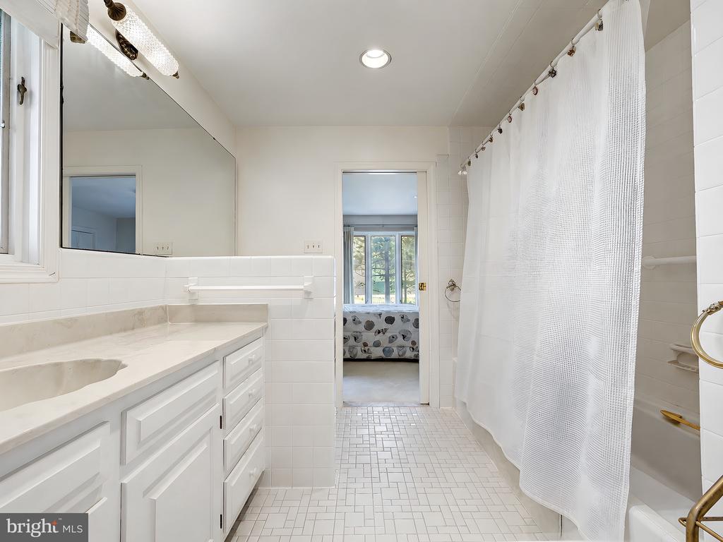 50645 HOLLY POINT ROAD