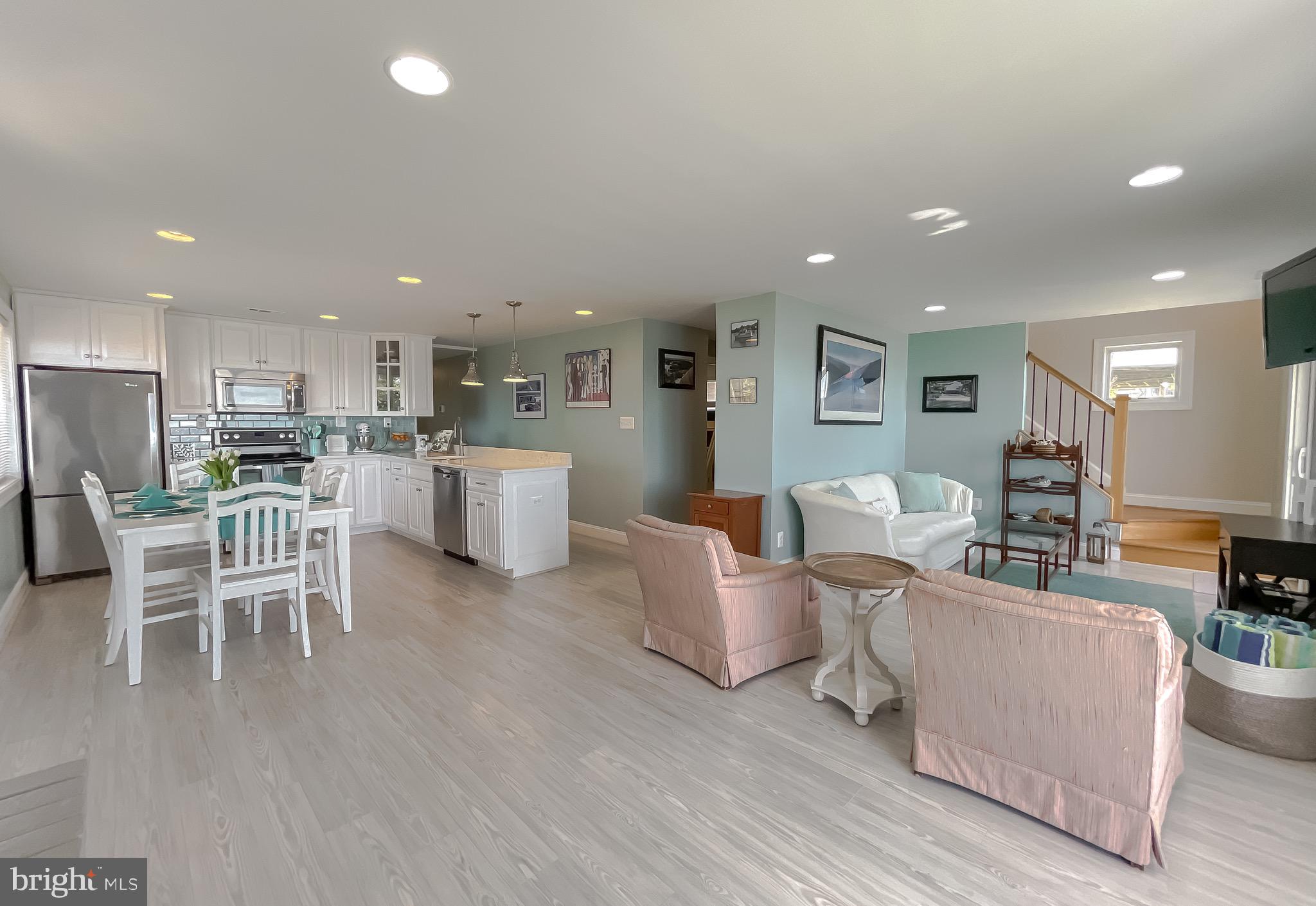 15370 HOLLY DRIVE