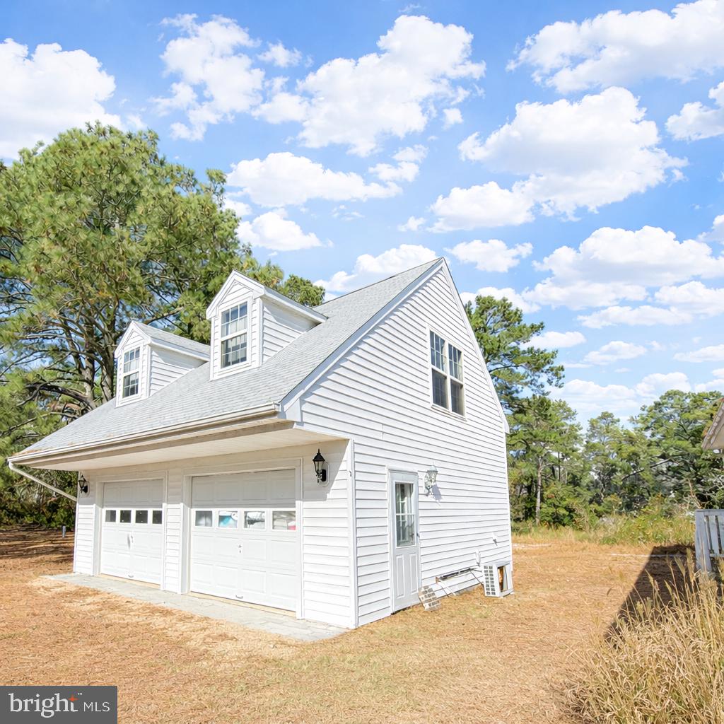 15252 LAKE DRIVE