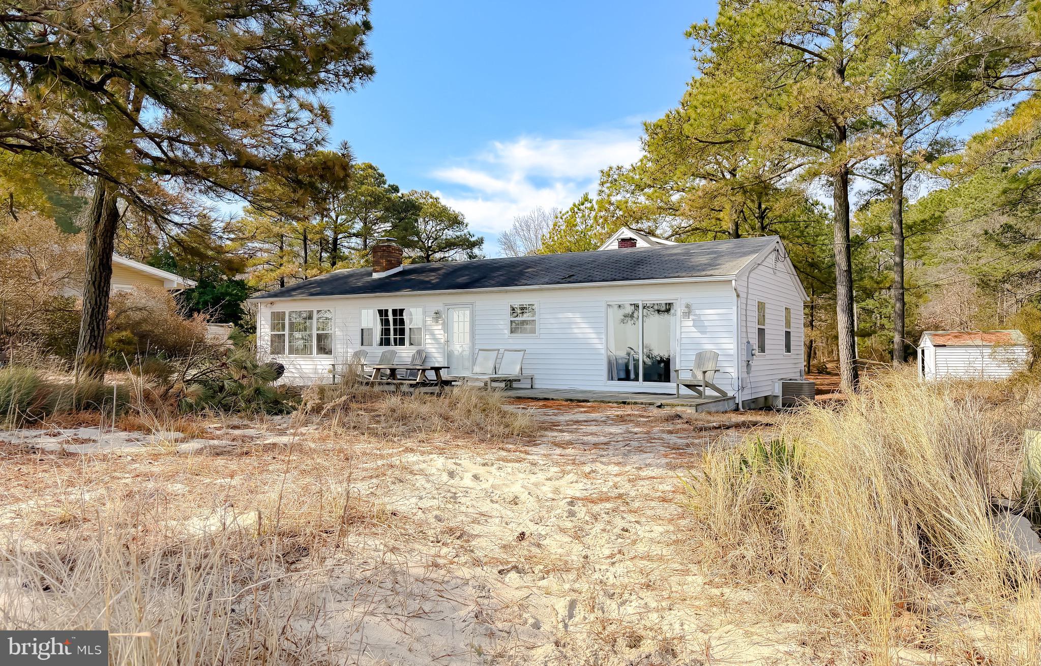 15252 LAKE DRIVE