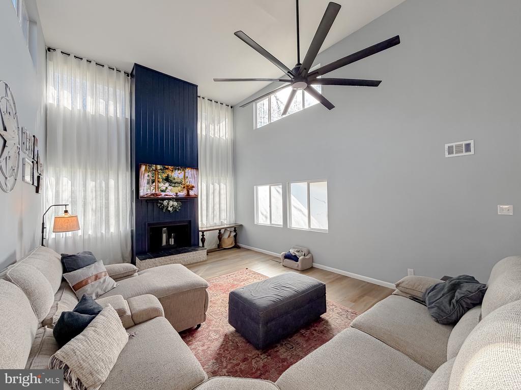 21767 POTOMAC VIEW DRIVE