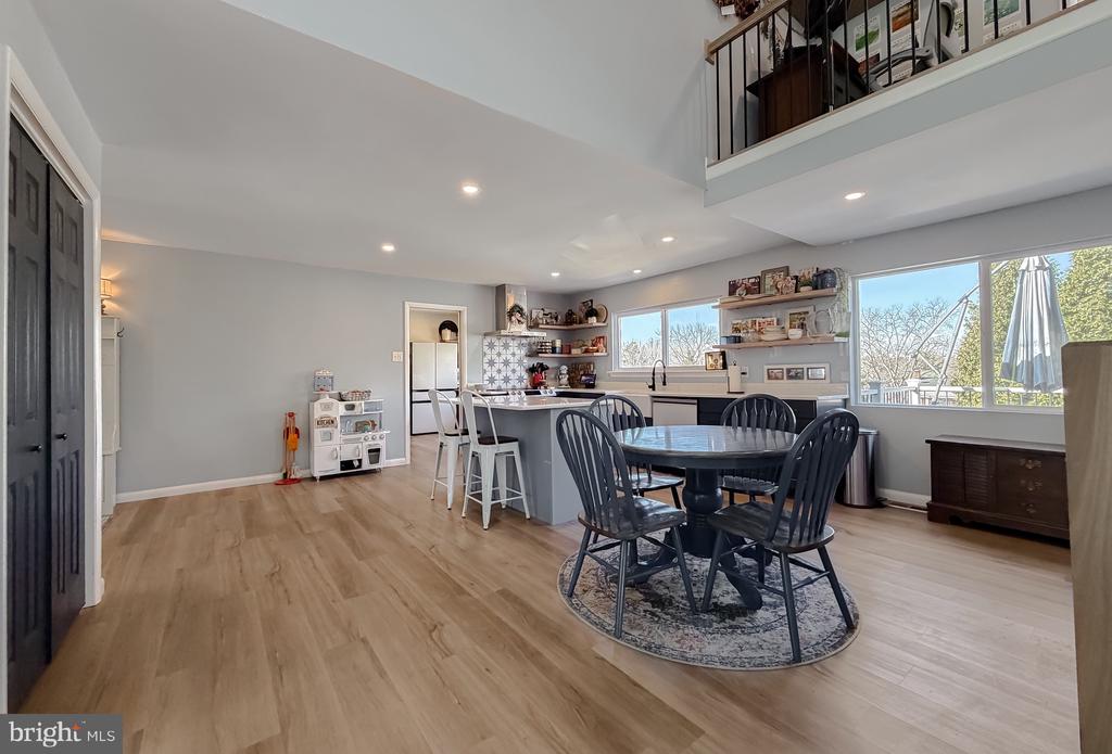 21767 POTOMAC VIEW DRIVE