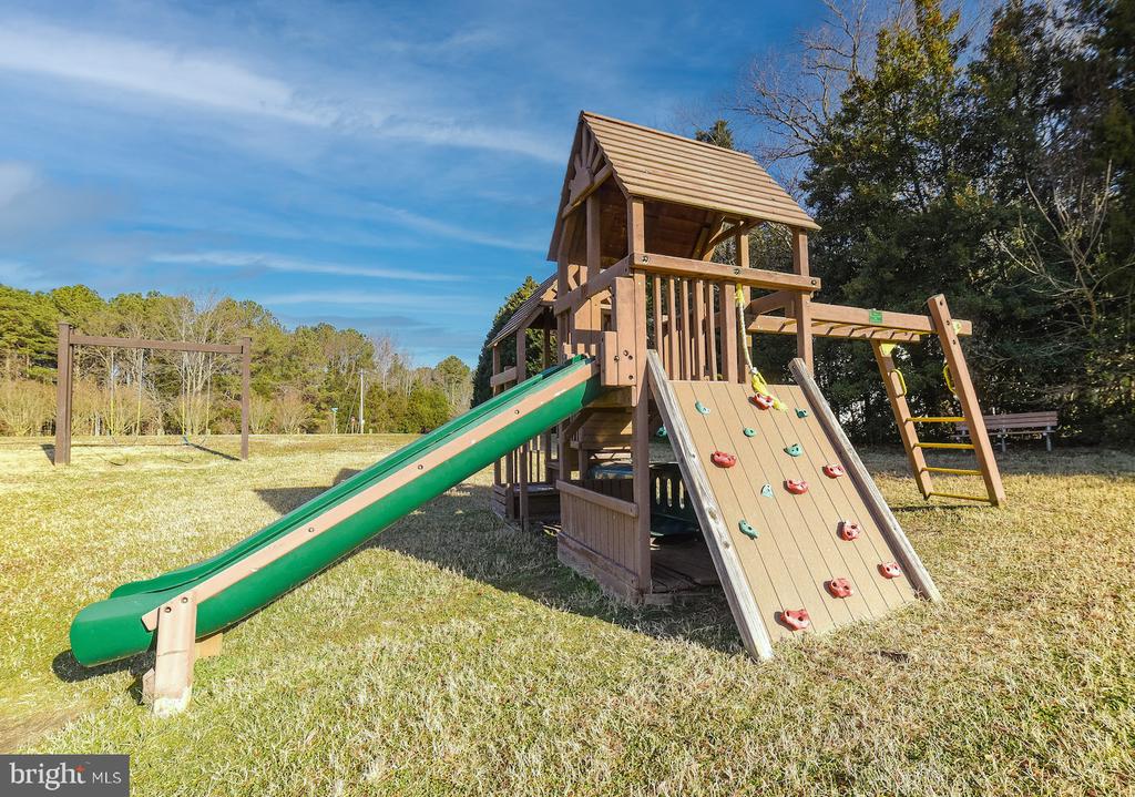 21767 POTOMAC VIEW DRIVE