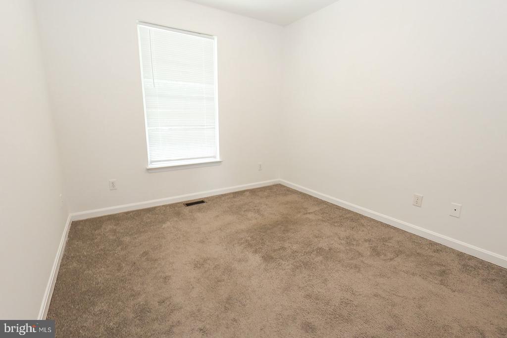 45820 WOLFTRAP WAY