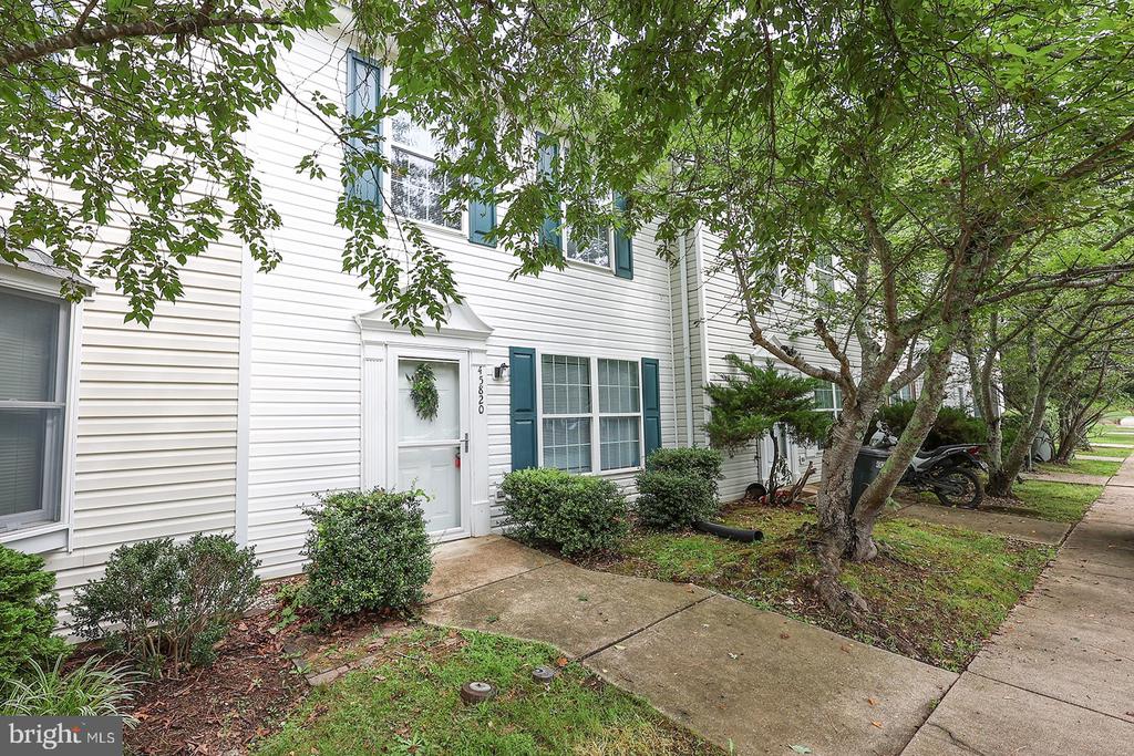 45820 WOLFTRAP WAY