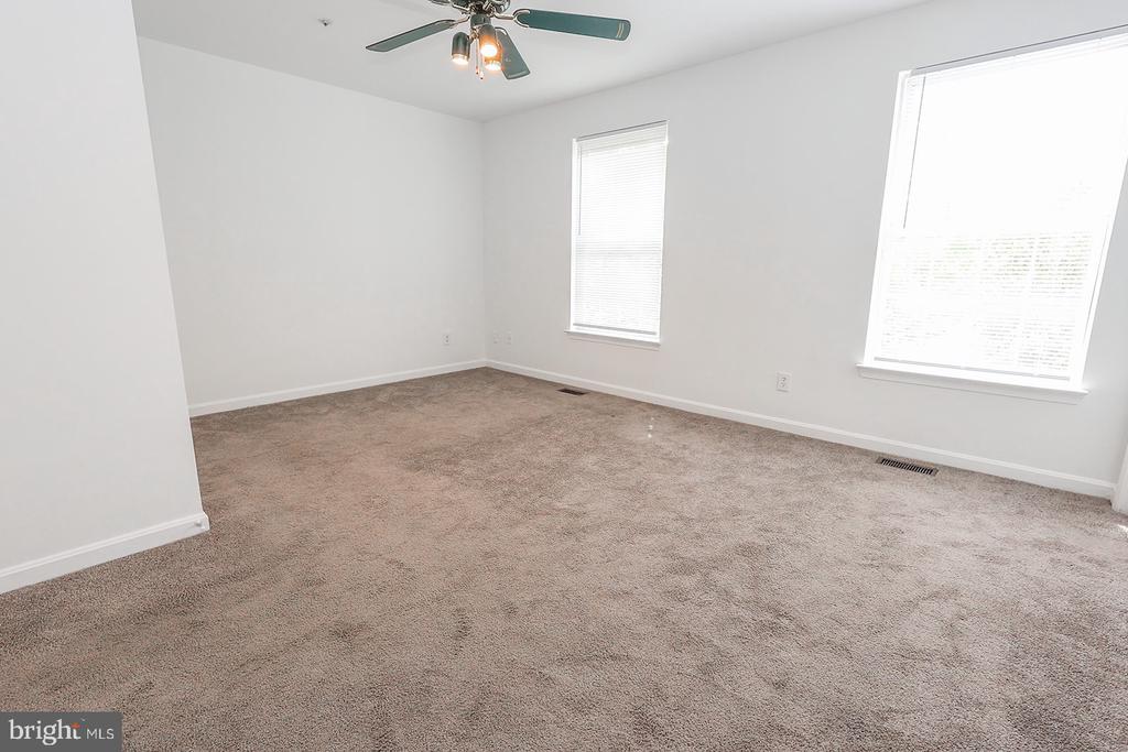 45820 WOLFTRAP WAY