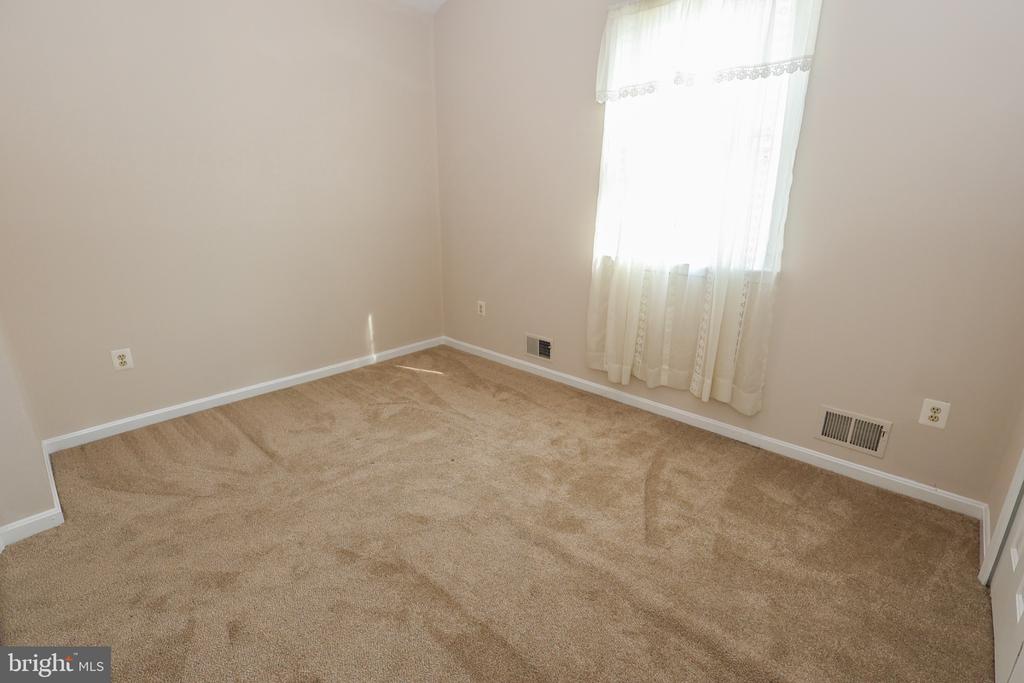 22079 SAINT JOSEPHS CIRCLE